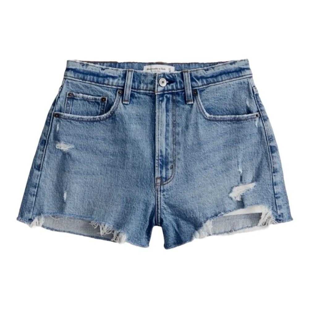 Abercrombie & Fitch Curve Love Mom Short High Rise Med Wash Denim Shorts NWT 36 - Picture 14 of 14